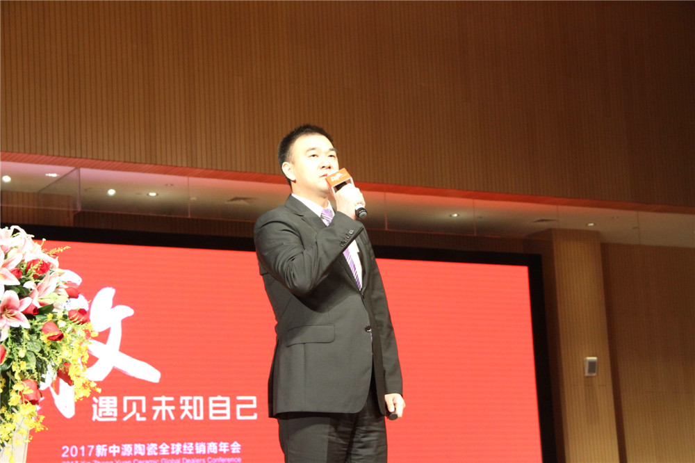 仿古磚事業部總經理胡海軍.JPG