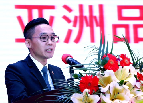 亞洲品牌集團副總裁、亞洲品牌盛典組委會副秘書長王建鋒發(fā)表致辭.jpg